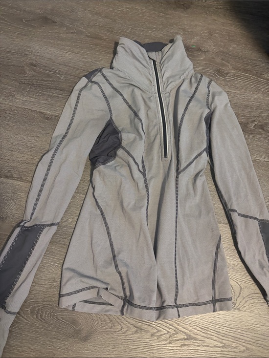 lululemon athletica Jackets & Blazers - lululemon athletica Light Gray Quarter-Zip Active Jacket